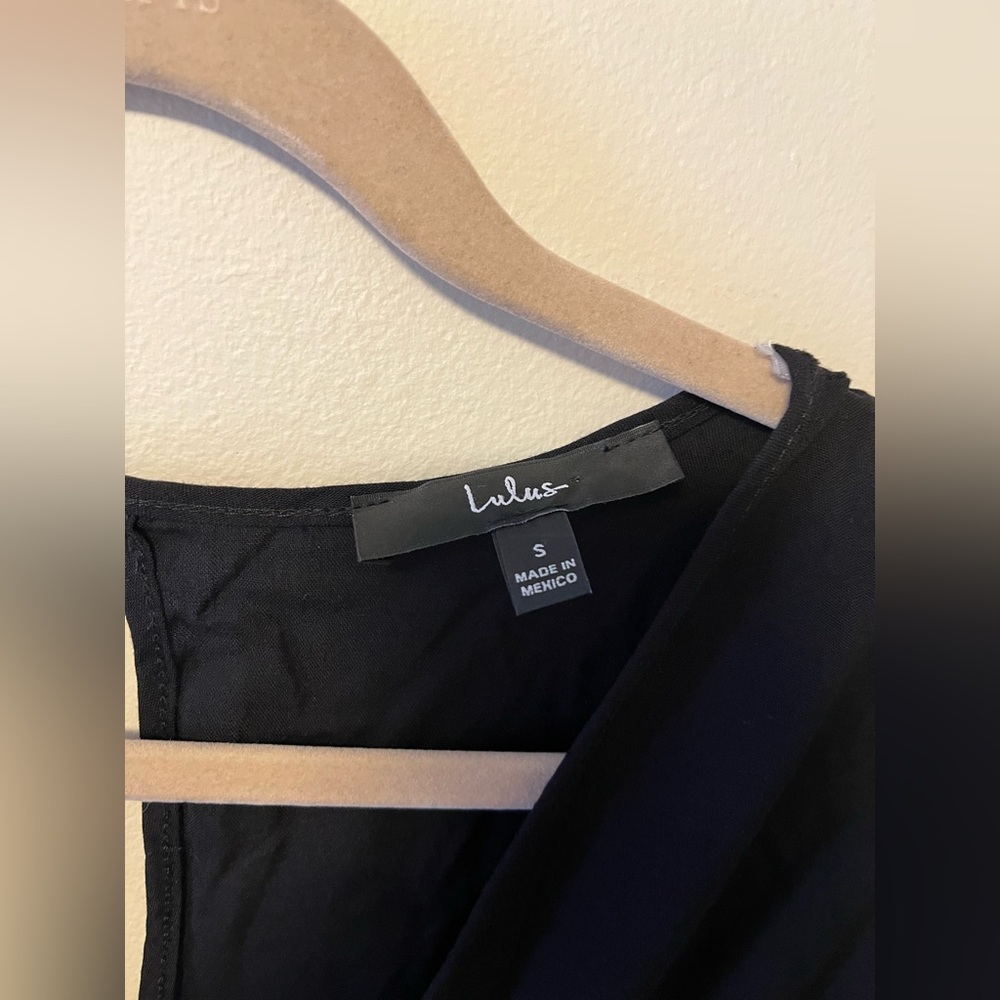 🦋Lulus Jumpsuit - Picture 5 of 10